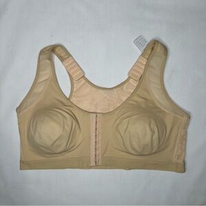 Women’s embrace bra size 4XL beige / nude NWT